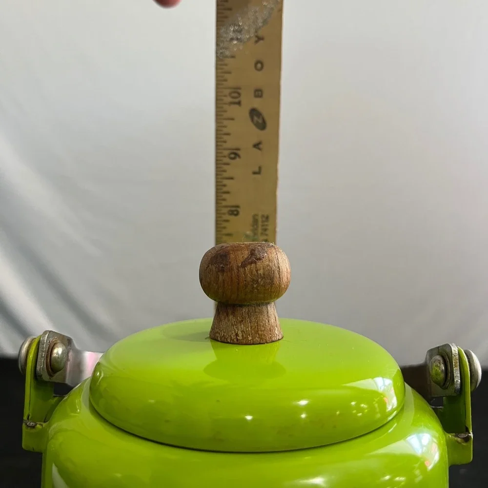 Vintage Lime Green Enamel Tea Kettle Retro Mid Century Wood‎ Handle Teapot 910